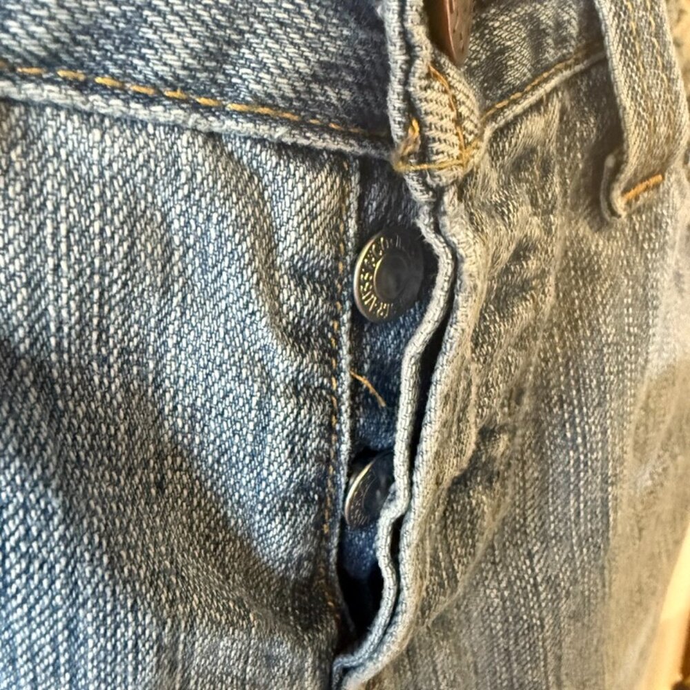 Authentic Levi Jeans botton front